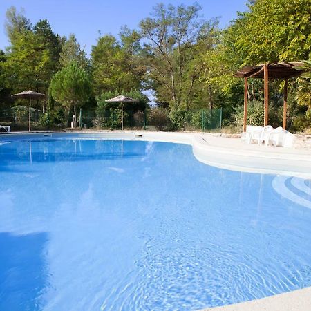 Camping L'Eau Vive Hotel Dauphin Exterior photo