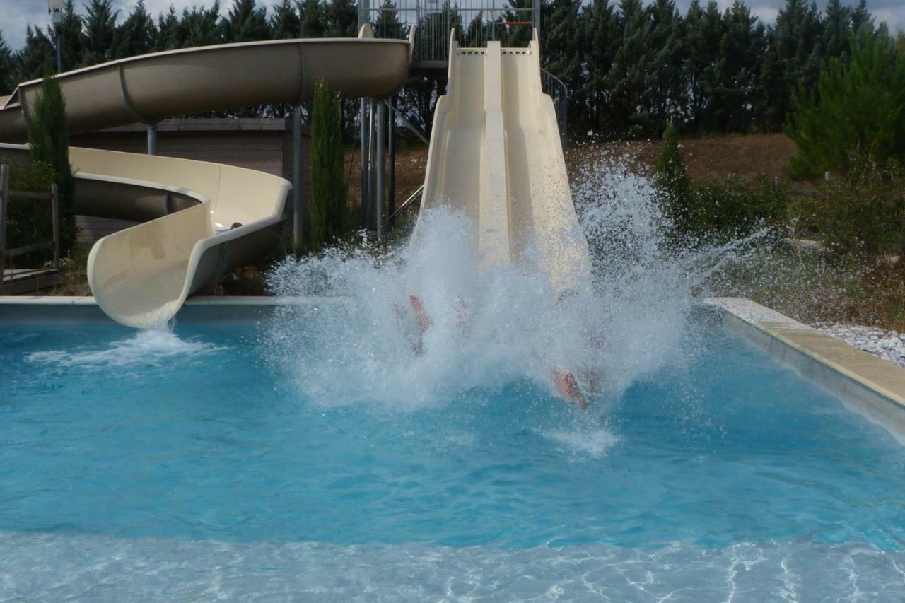 Camping L'Eau Vive Hotel Dauphin Exterior photo